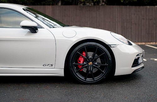 2019/69 Porsche Cayman GTS 16...