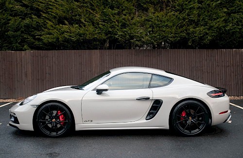 2019/69 Porsche Cayman GTS 12...