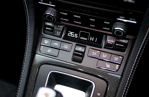 2019/69 Porsche Cayman GTS 29...