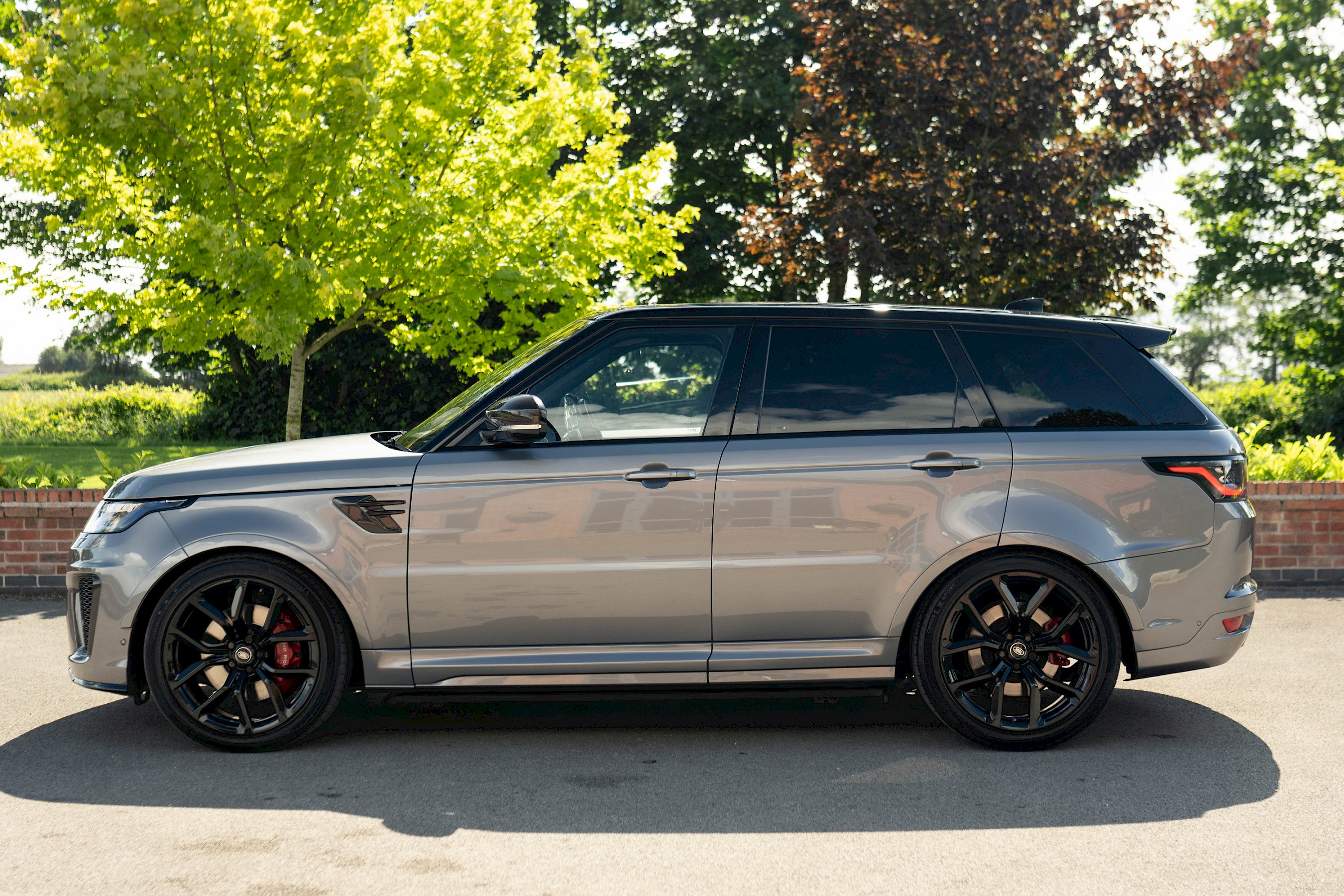 2019/69 Range Rover Sport SVR | Current Inventory | Monarch Enterprises