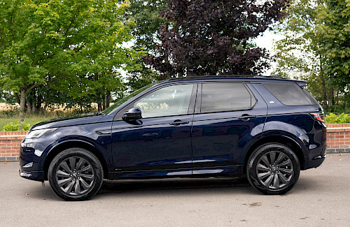 2020/70 Land Rover Discovery Sport D180 R-Dynamic SE 13...