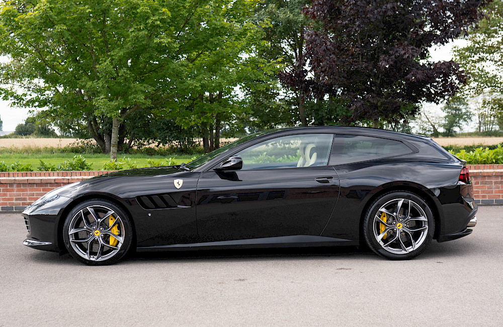 2018/18 Ferrari GTC4 Lusso T 15
