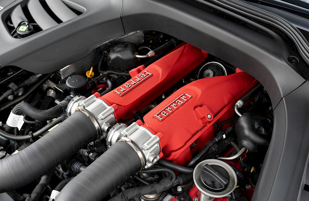 2018/18 Ferrari GTC4 Lusso T 36