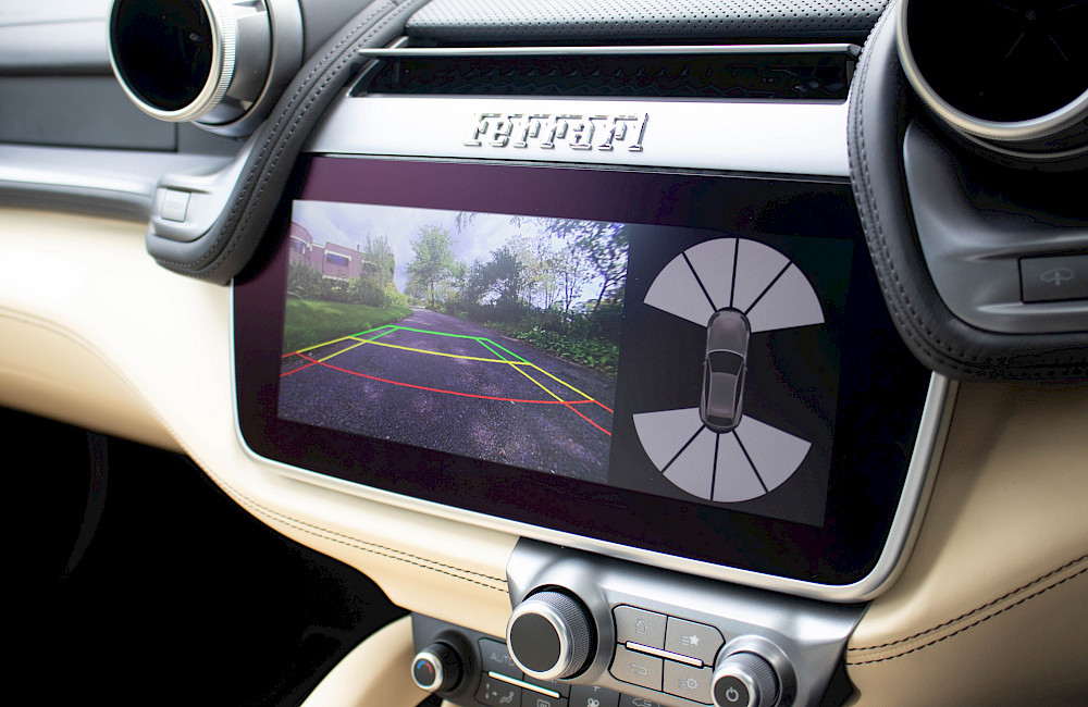 2018/18 Ferrari GTC4 Lusso T 61