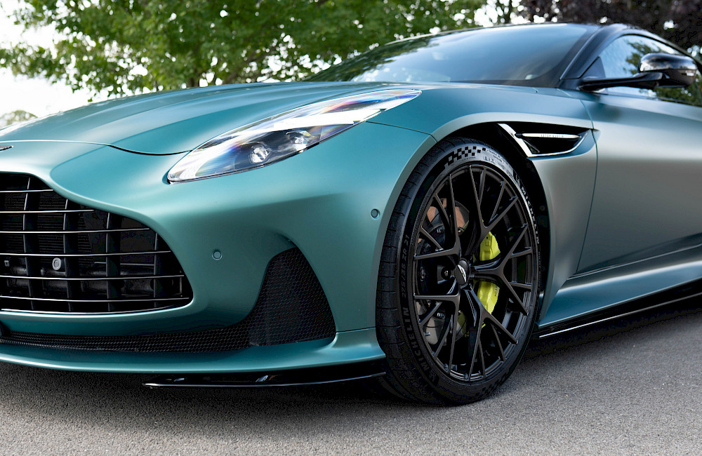 2024/73 Aston Martin DB12 V8 26