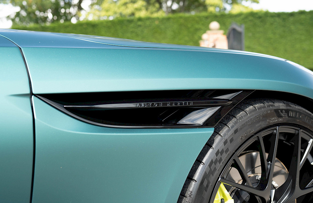 2024/73 Aston Martin DB12 V8 27