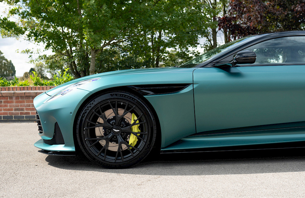2024/73 Aston Martin DB12 V8 16