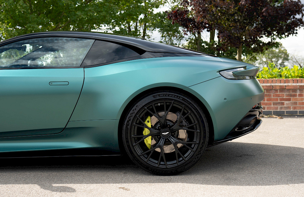 2024/73 Aston Martin DB12 V8 17