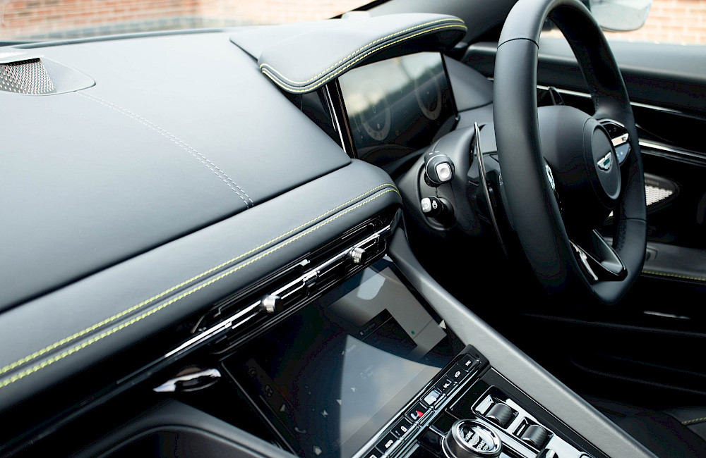 2024/73 Aston Martin DB12 V8 50