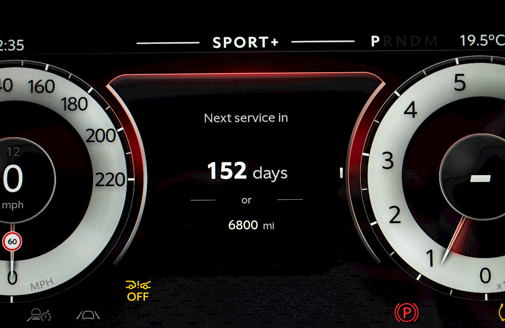 2024/73 Aston Martin DB12 V8 68