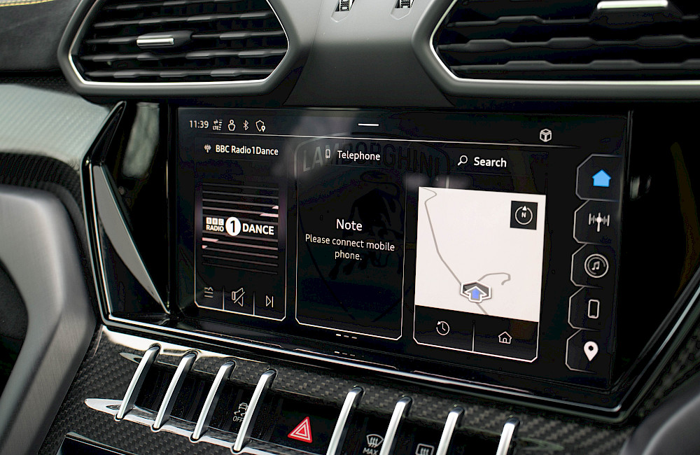 2025/25 Lamborghini Urus Performante 71