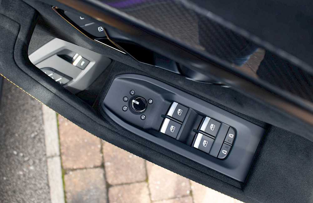 2025/25 Lamborghini Urus Performante 60