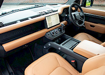 2023/23 Land Rover Defender 90 V8 P525